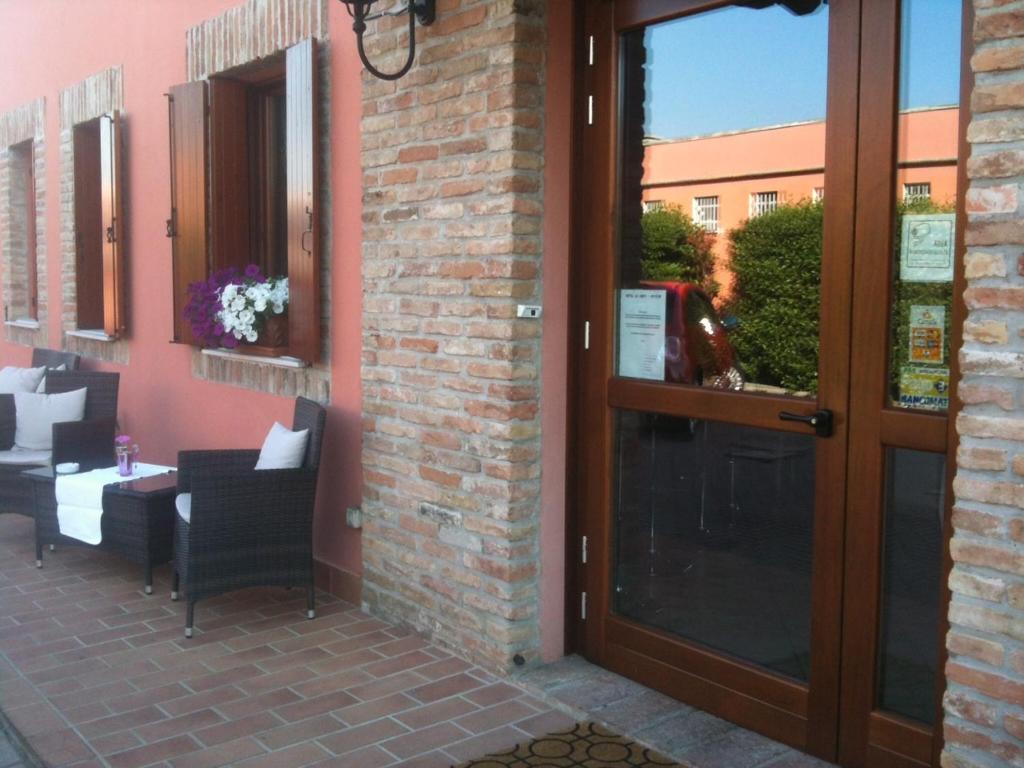 Hotel Le Corti Pitstop Ferrara Kültér fotó