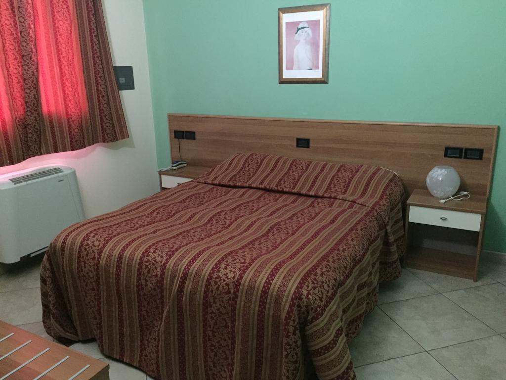 Hotel Le Corti Pitstop Ferrara Kültér fotó