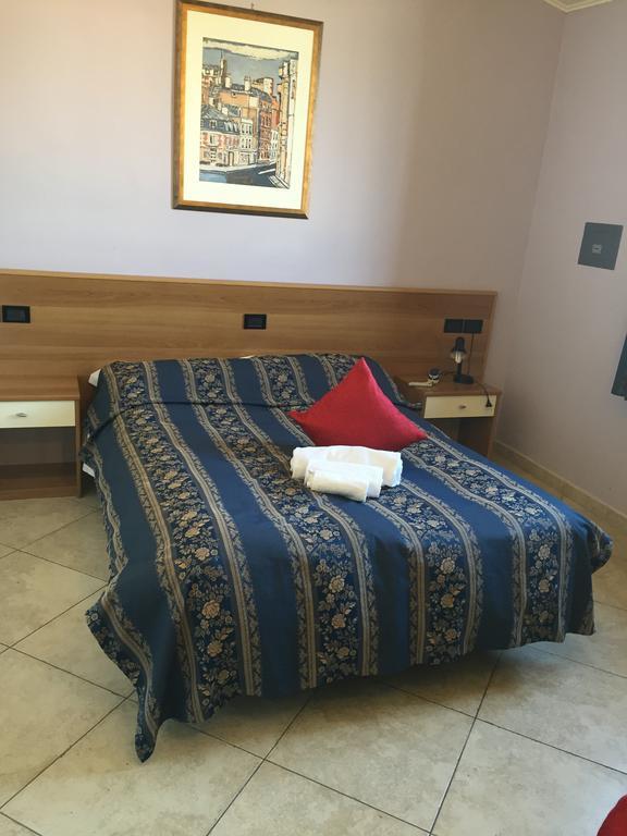 Hotel Le Corti Pitstop Ferrara Kültér fotó
